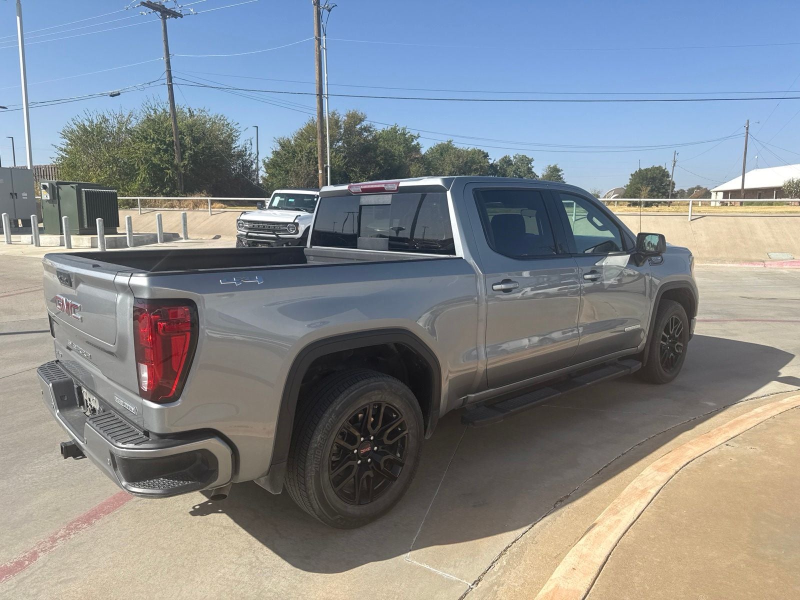 2024 GMC Sierra 1500 Elevation