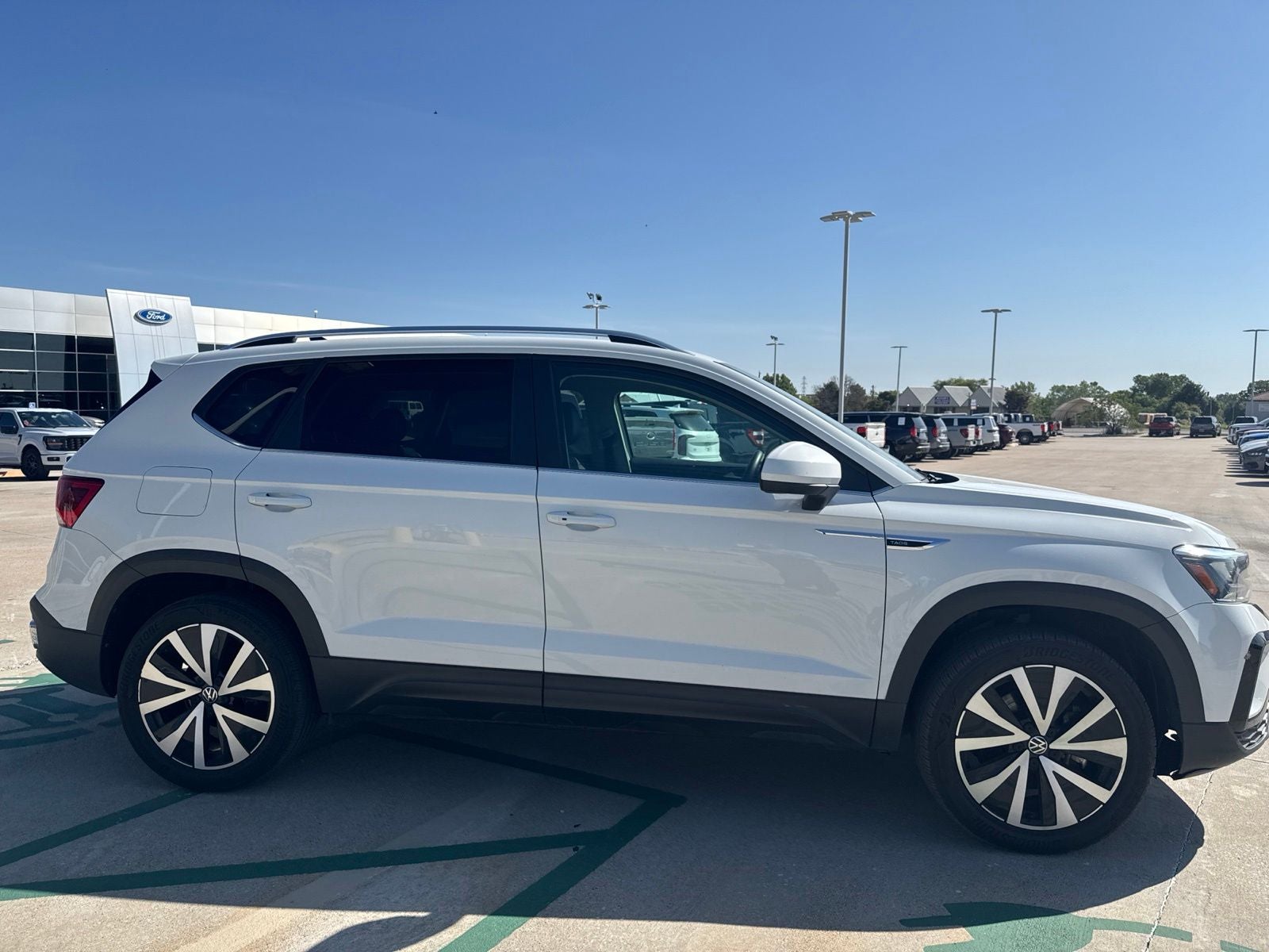 2022 Volkswagen Taos 1.5T SE