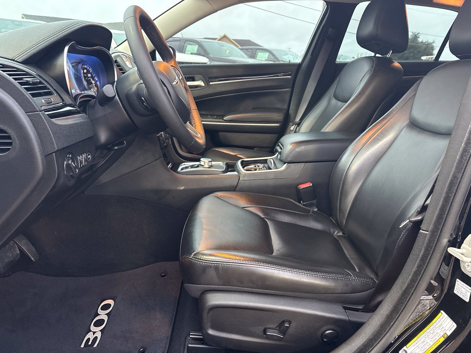 2023 Chrysler 300 Touring L