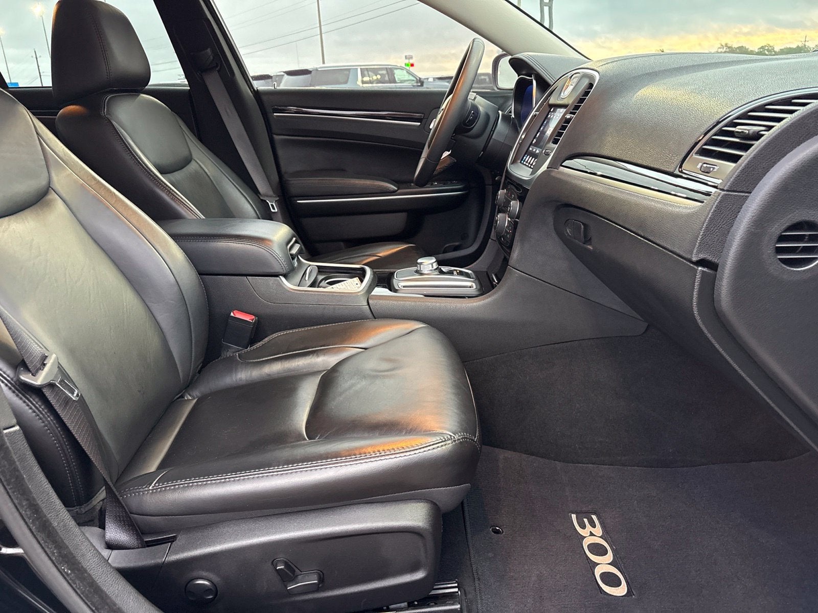 2023 Chrysler 300 Touring L