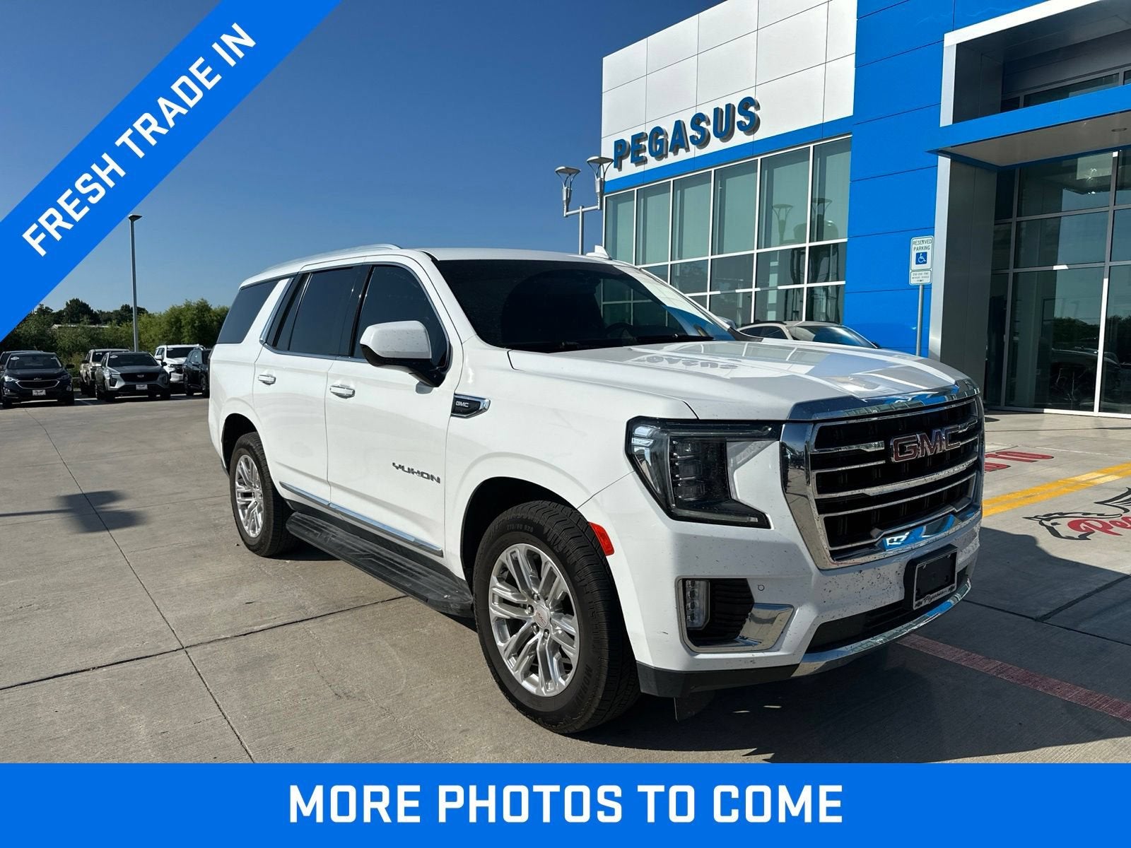 2023 GMC Yukon SLT