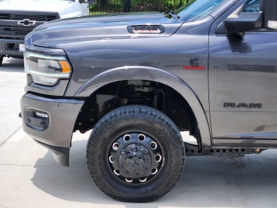 2022 RAM 3500 Laramie Crew Cab 4x4 8' Box