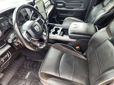 2022 RAM 3500 Laramie Crew Cab 4x4 8' Box