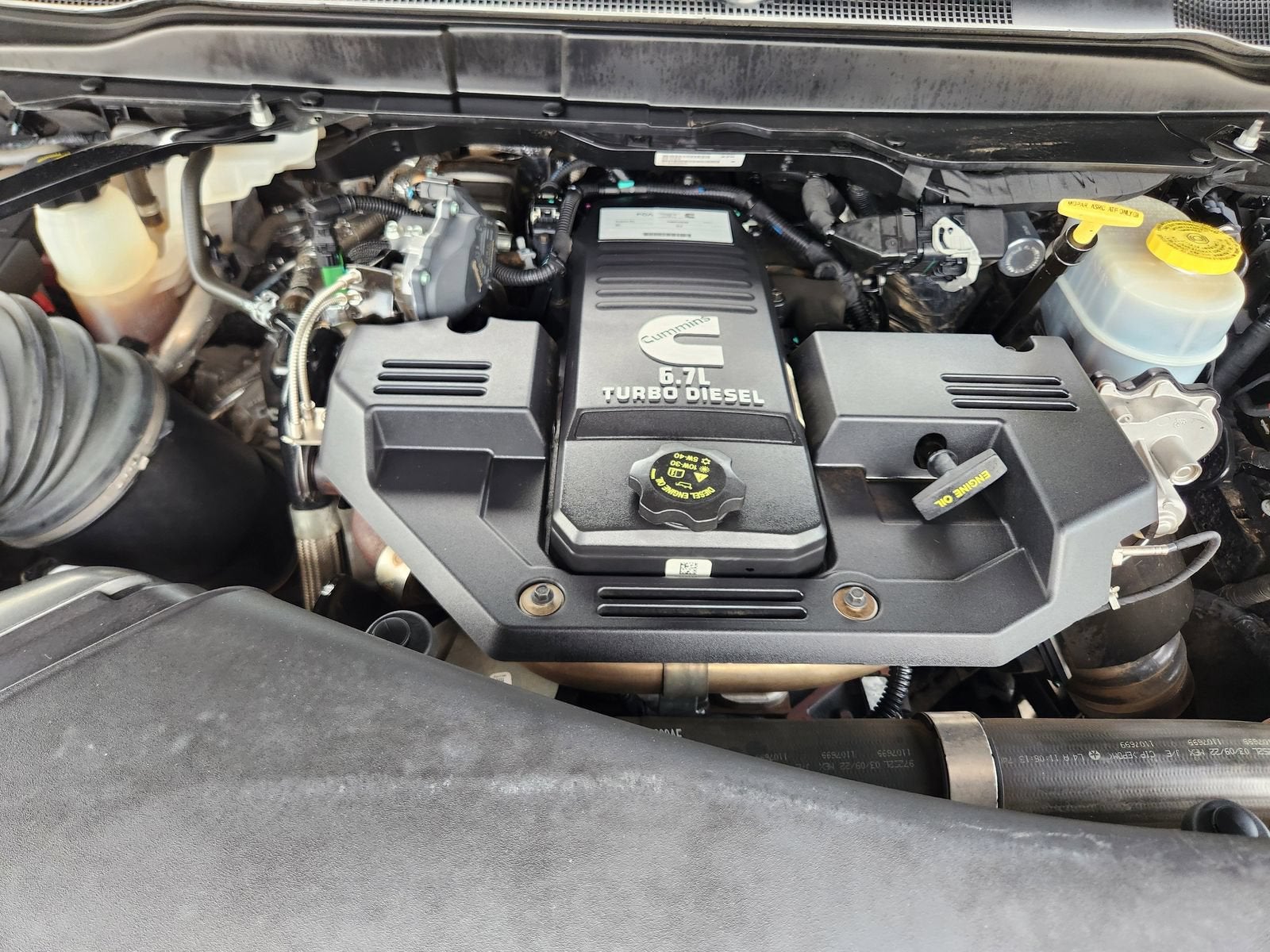 2022 RAM 3500 Laramie Crew Cab 4x4 8' Box