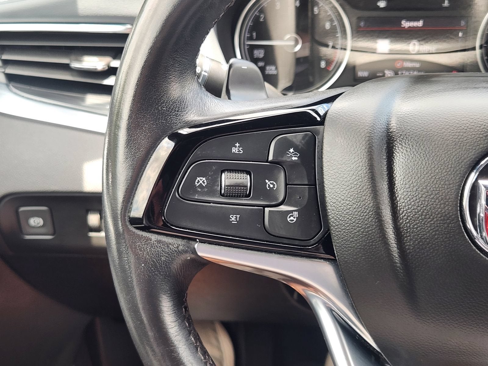 2024 Buick Enclave Essence