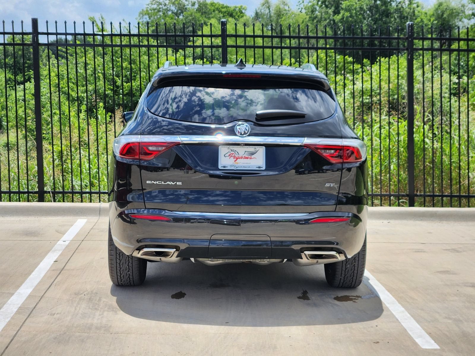 2024 Buick Enclave Essence