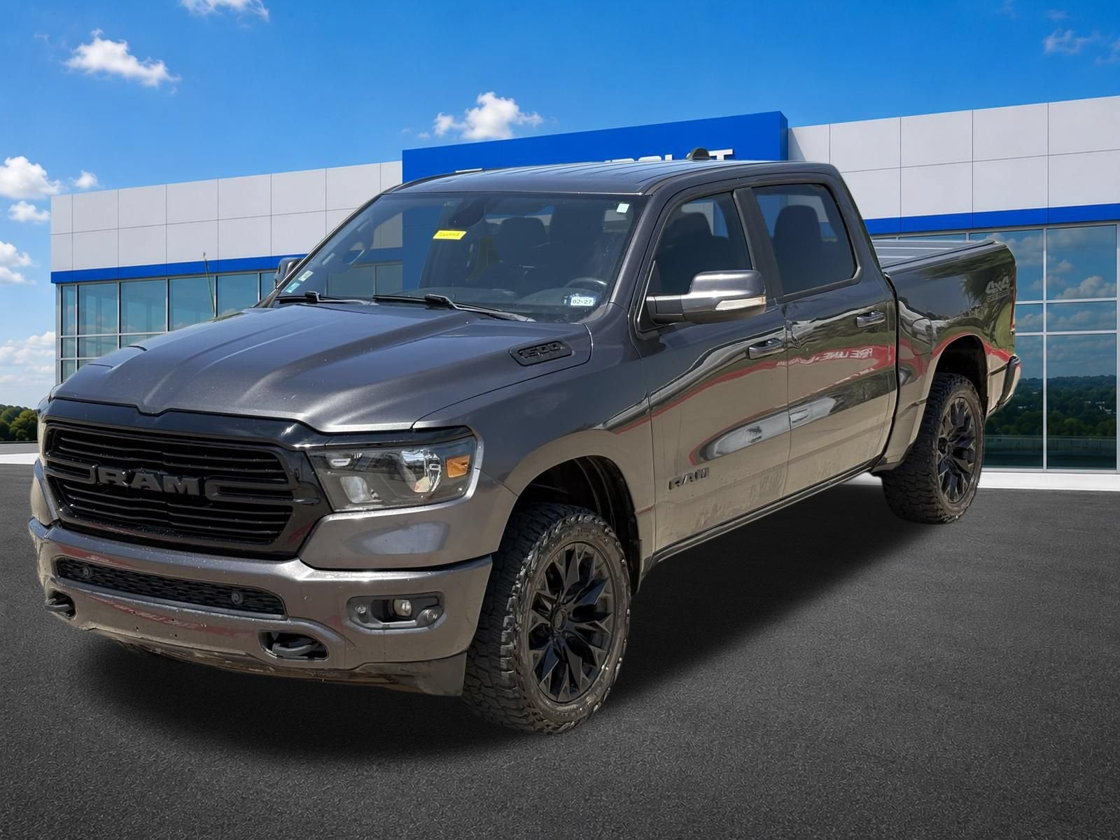 2020 RAM 1500 Lone Star Crew Cab 4x4 5'7" Box