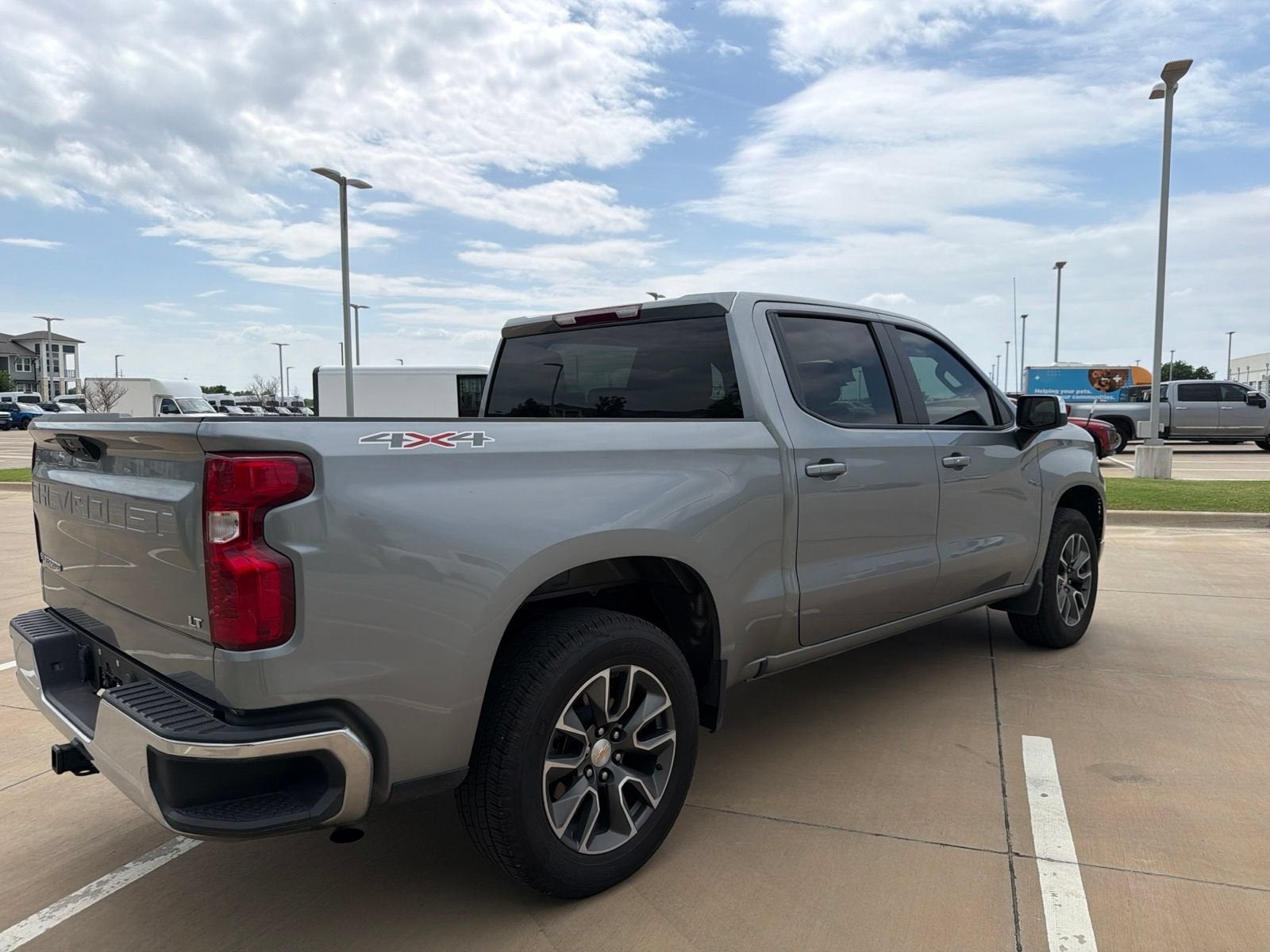2025 Chevrolet Silverado 1500 LT (2FL)