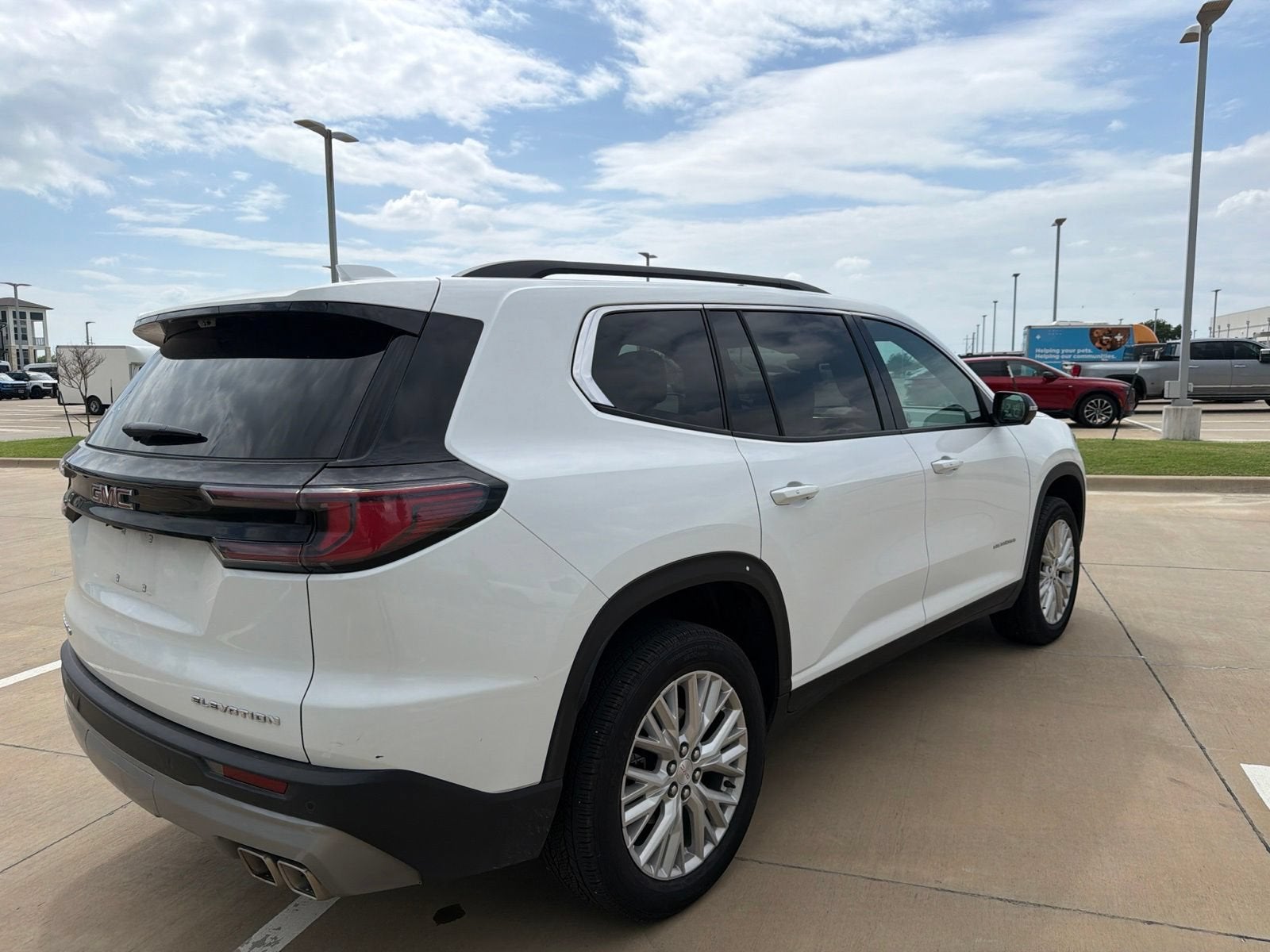 2026 GMC Acadia Elevation