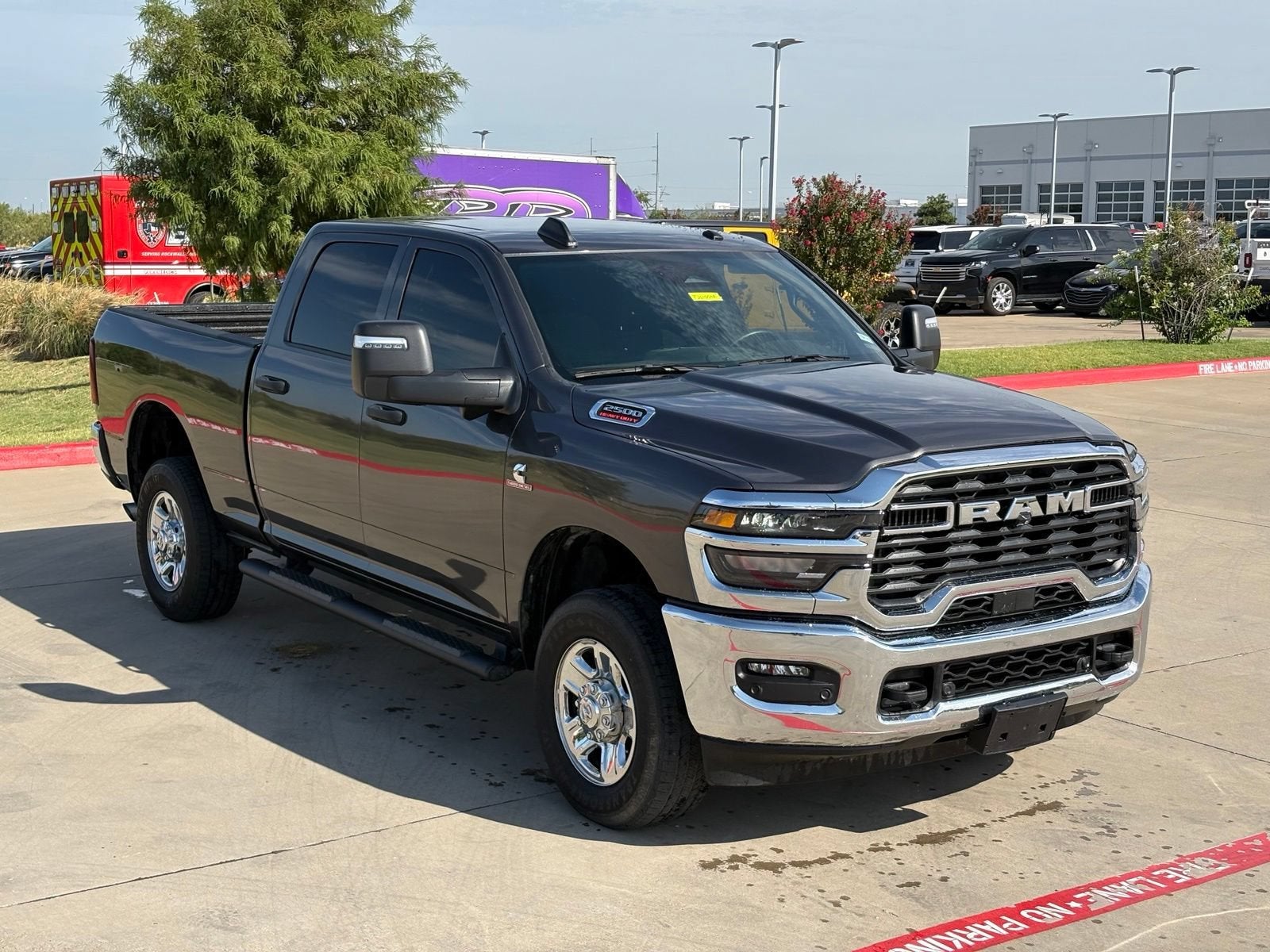 2025 RAM 2500 Tradesman Crew Cab 4x4 6'4" Box