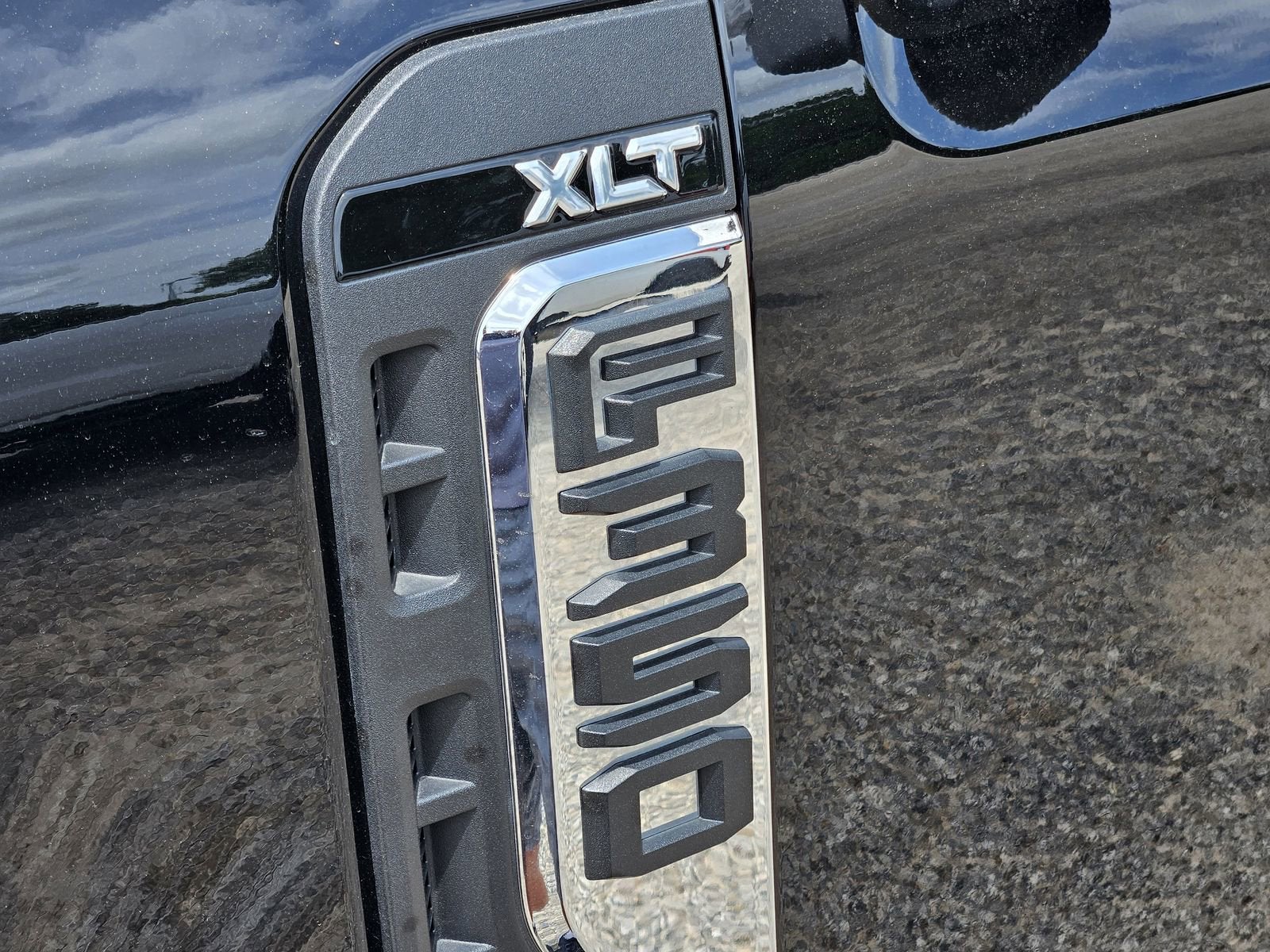 2025 Ford F-350 XLT