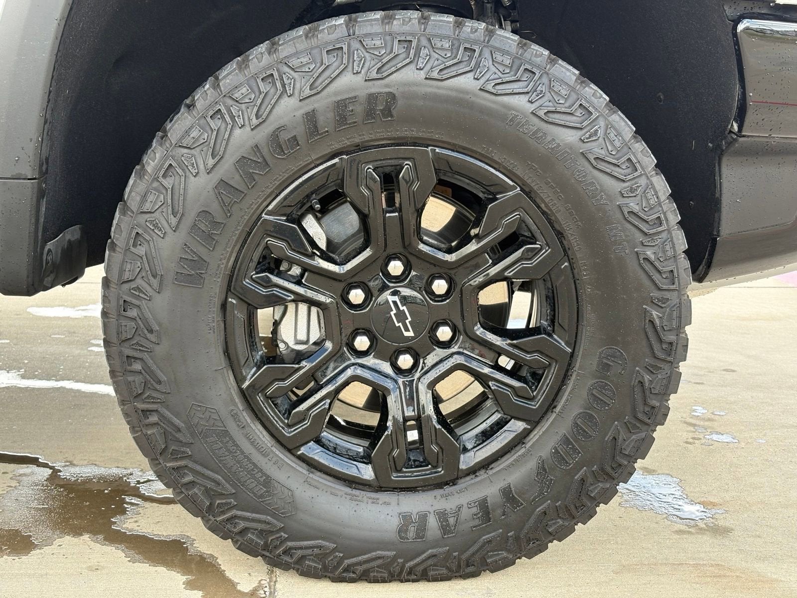 2025 Chevrolet Silverado 1500 ZR2