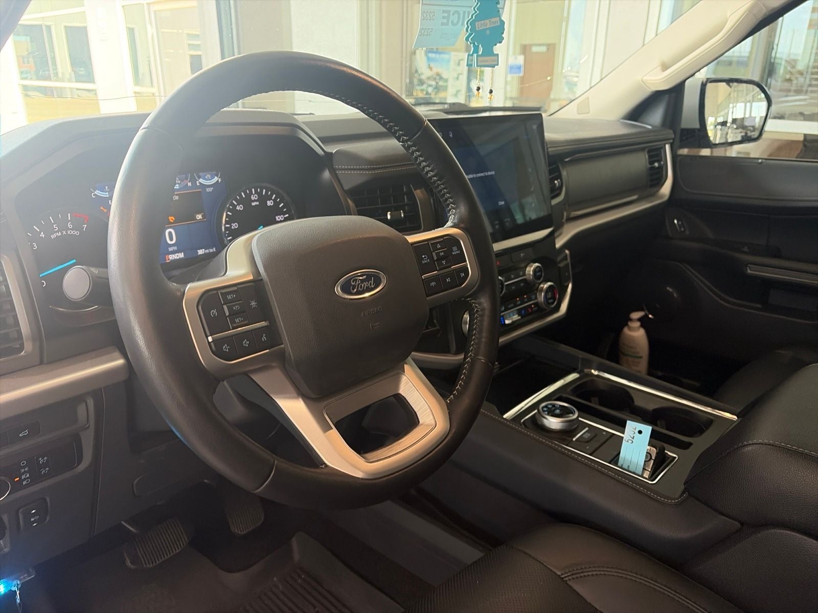 2023 Ford Expedition XLT