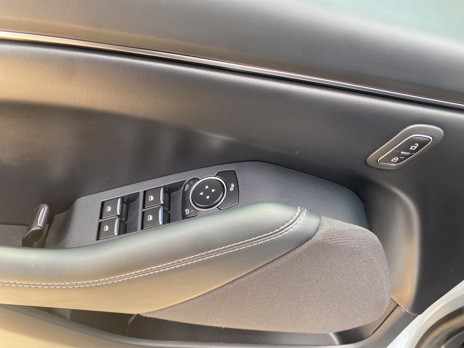 2024 Ford Mustang Mach-E Select