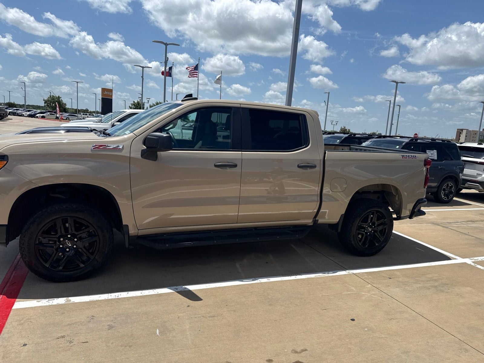 2022 Chevrolet Silverado 1500 Custom Trail Boss