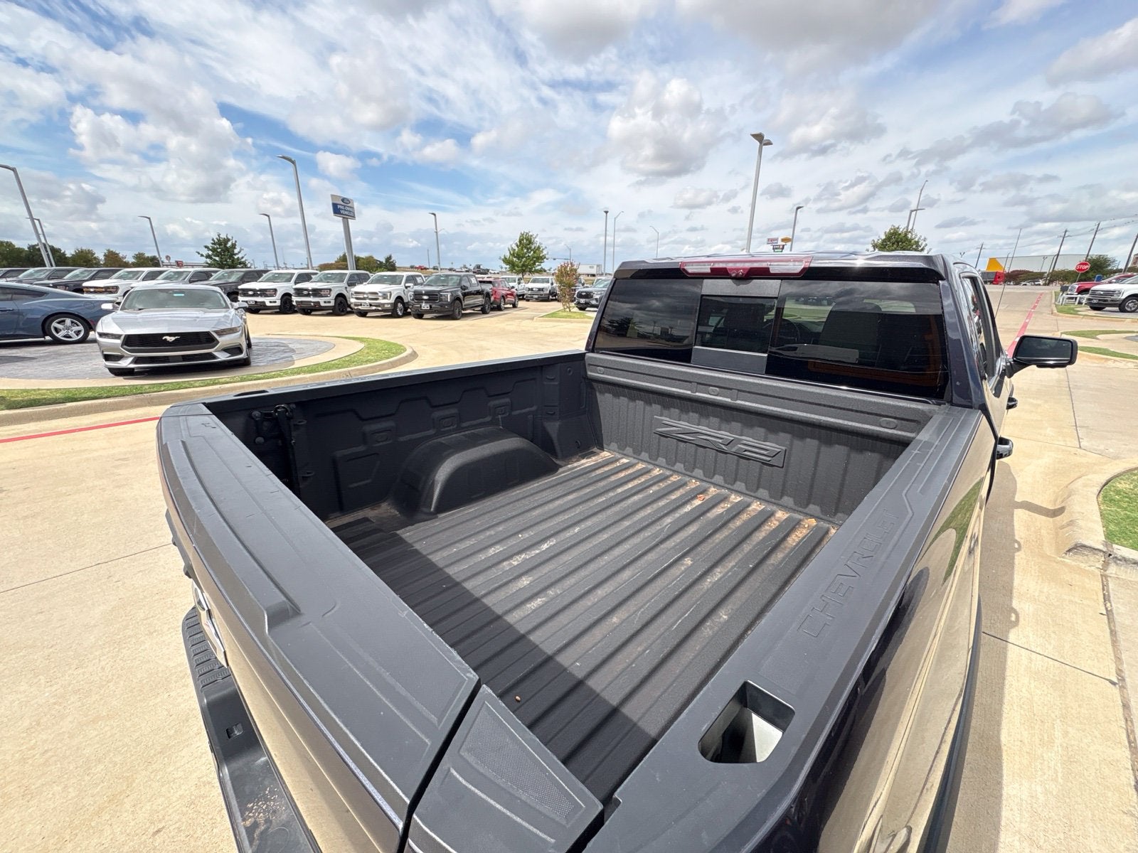 2023 Chevrolet Silverado 1500 ZR2