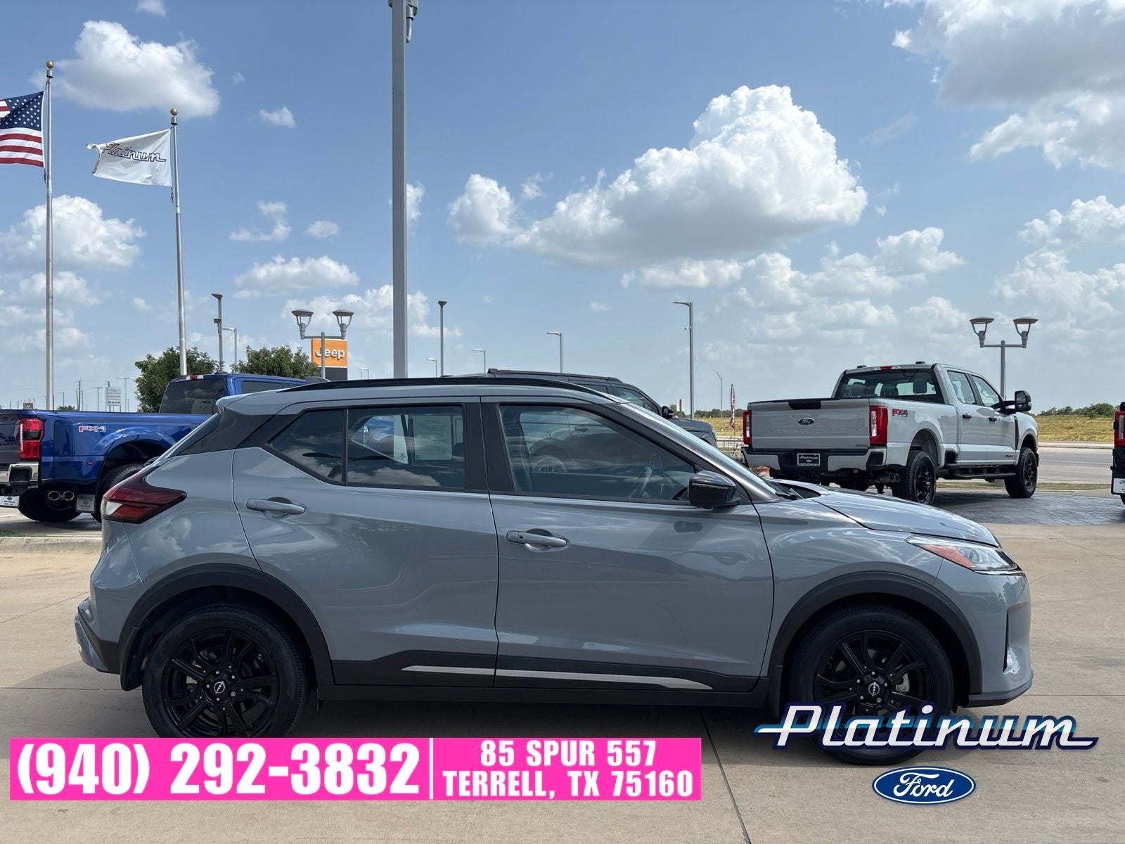 2023 Nissan Kicks SR
