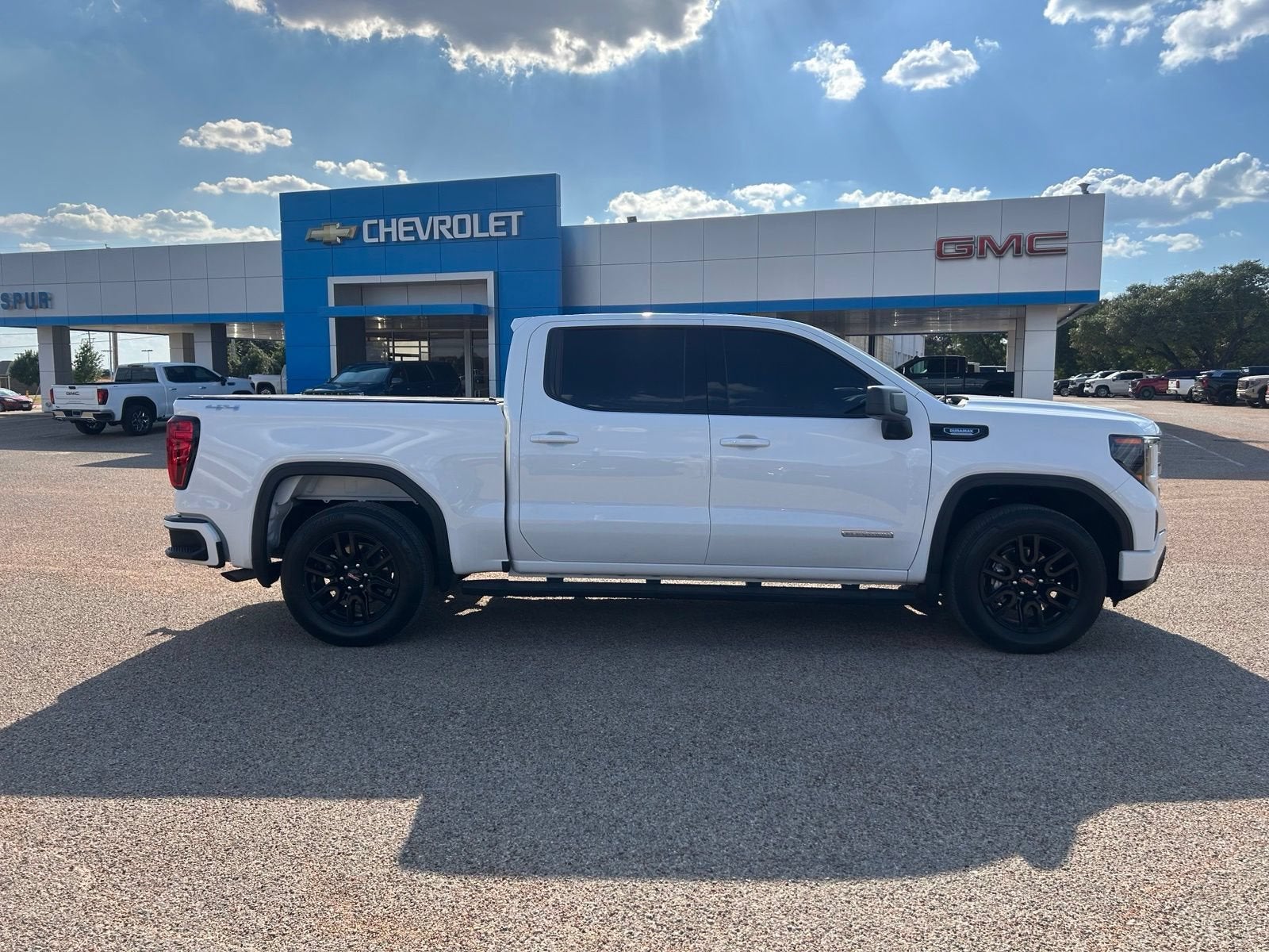2023 GMC Sierra 1500 Elevation