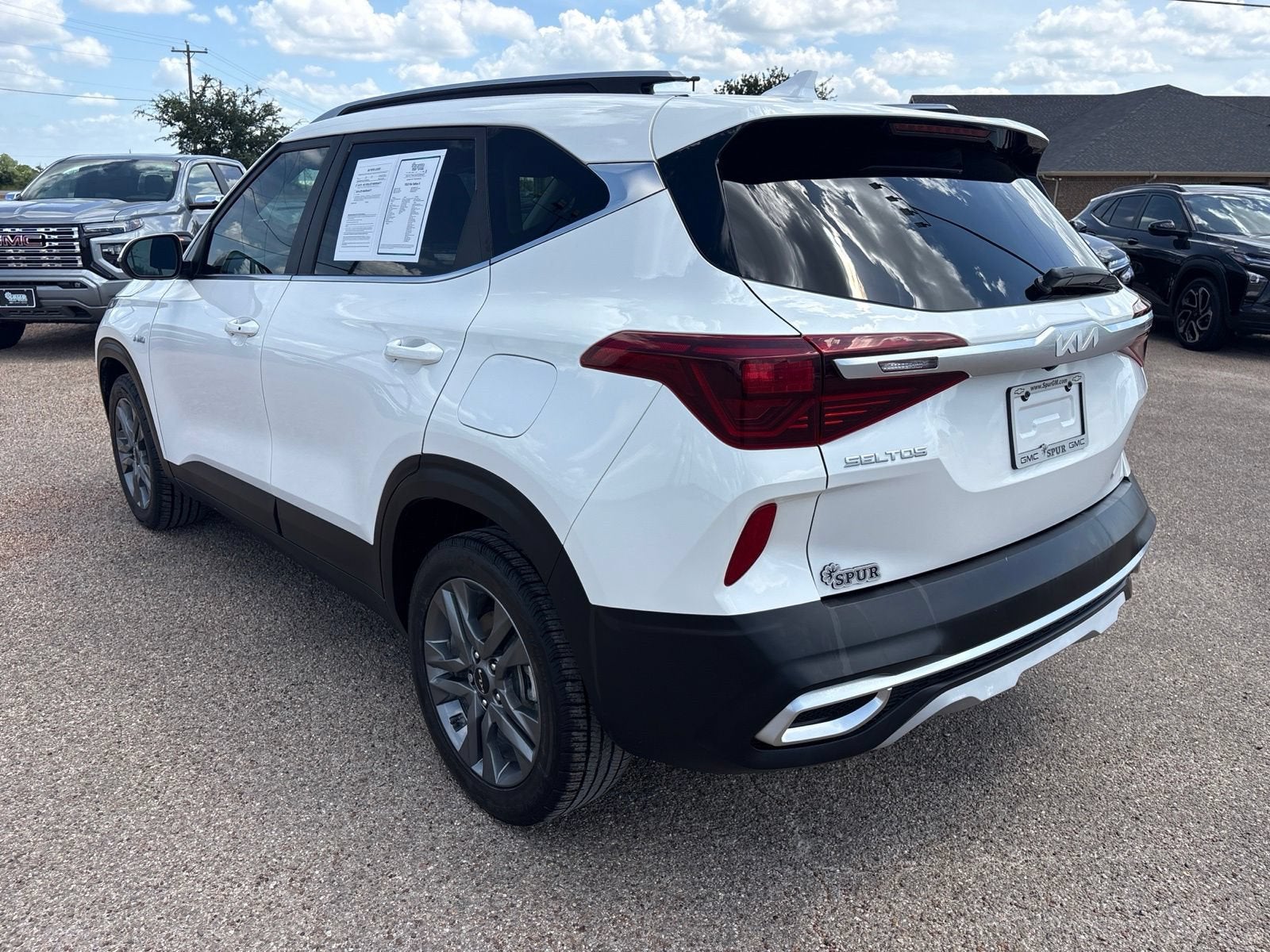 2023 Kia Seltos S